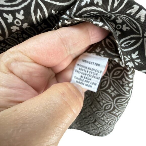 Talbots Brown Floral Geometric Button-Up Stretch Blouse Size Petite 4P Office - Picture 7 of 7